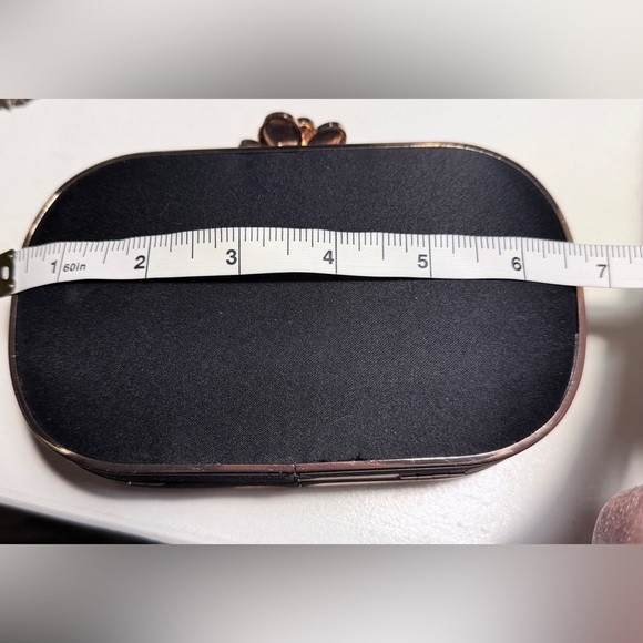 2/$20 Lulu Townsend evening bag - Picture 5 of 7